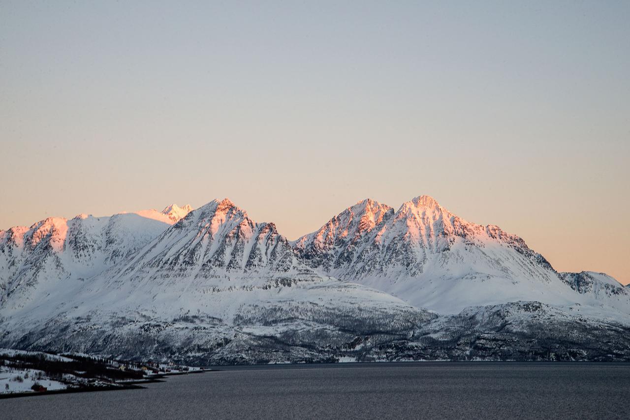 Arctic Panorama Lodge Uløybukta Eksteriør billede